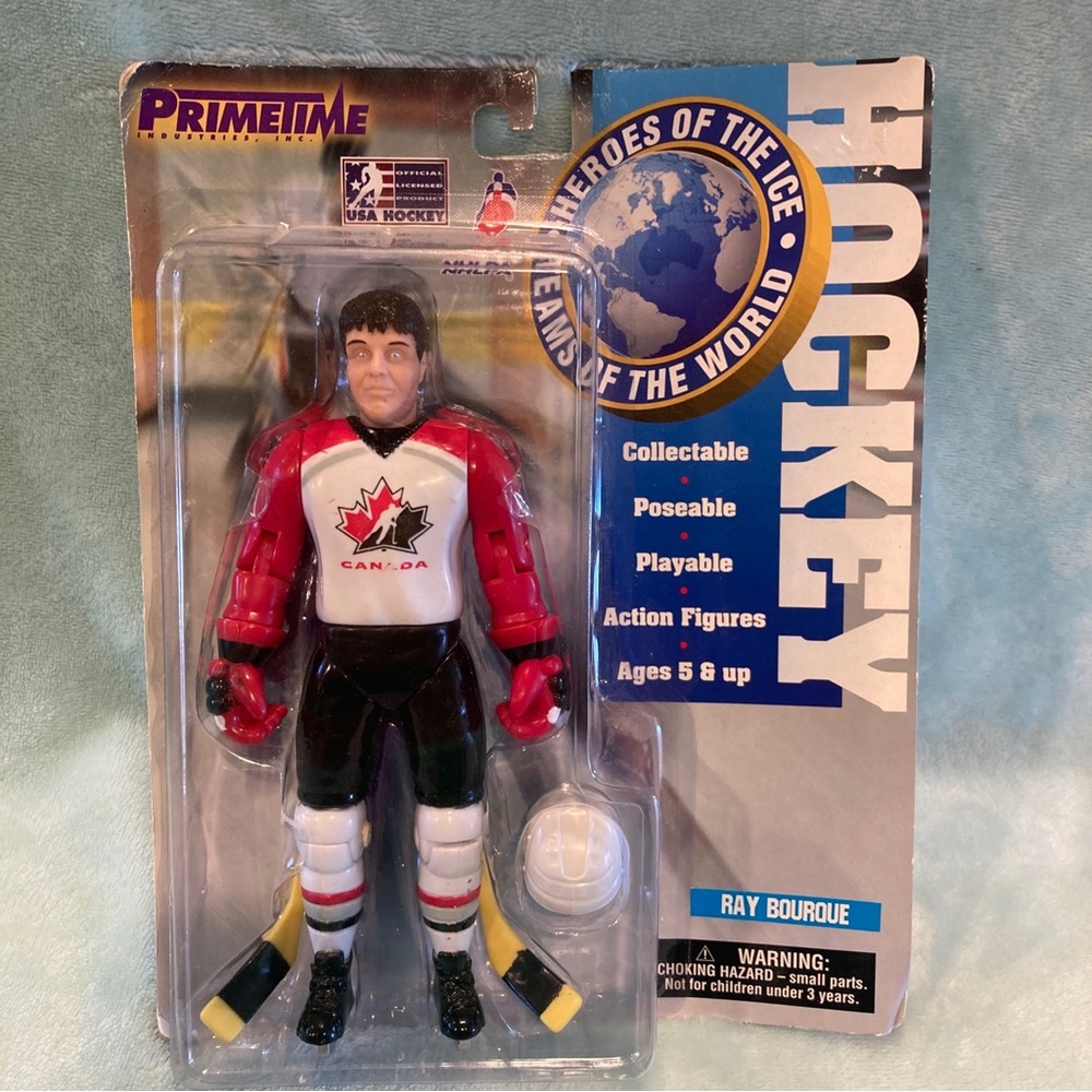NIP Primetime USA Hockey Heroes of the Ice Ray Bourque Figurine NHLPA Poseable